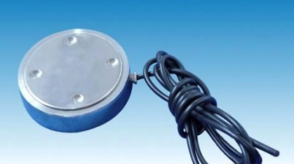 錨索計,應(yīng)變計,鋼筋計,壓力盒,軸力計,靜力水準(zhǔn)儀,激光測距儀,固定式測斜儀,水位計,全向位移計